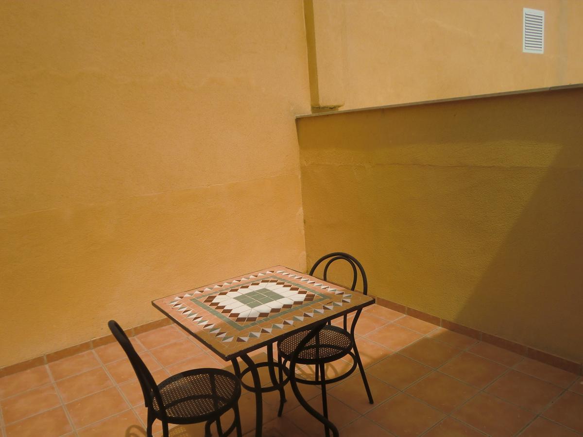 Hotel Gasaqui Ayelo de Malferit Pokoj fotografie