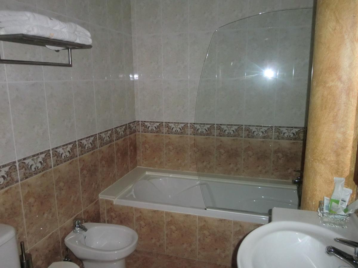 Hotel Gasaqui Ayelo de Malferit Pokoj fotografie