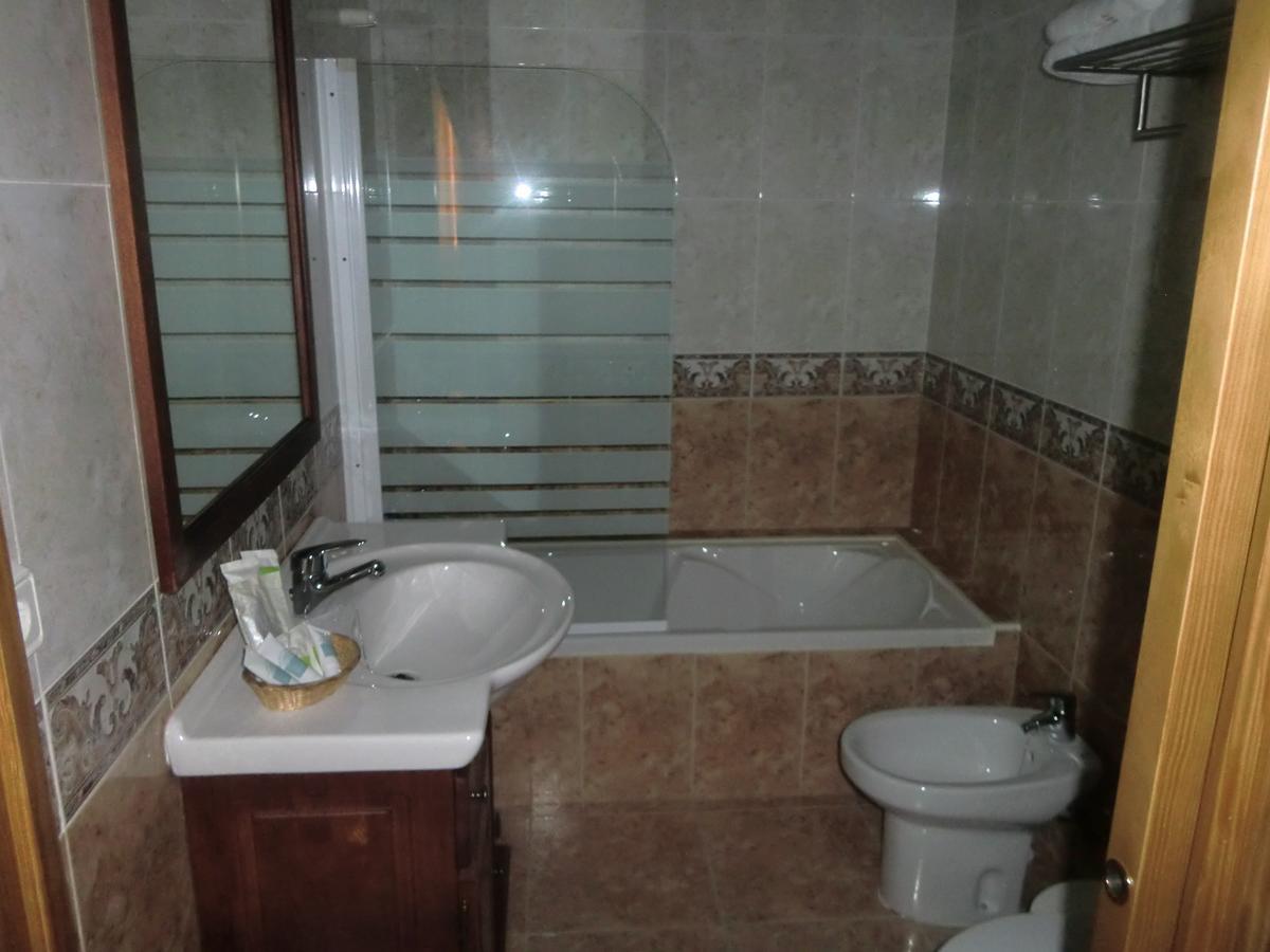 Hotel Gasaqui Ayelo de Malferit Pokoj fotografie